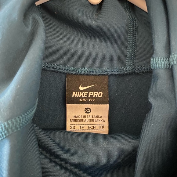 Nike Long Sleeve Top - Picture 2 of 5